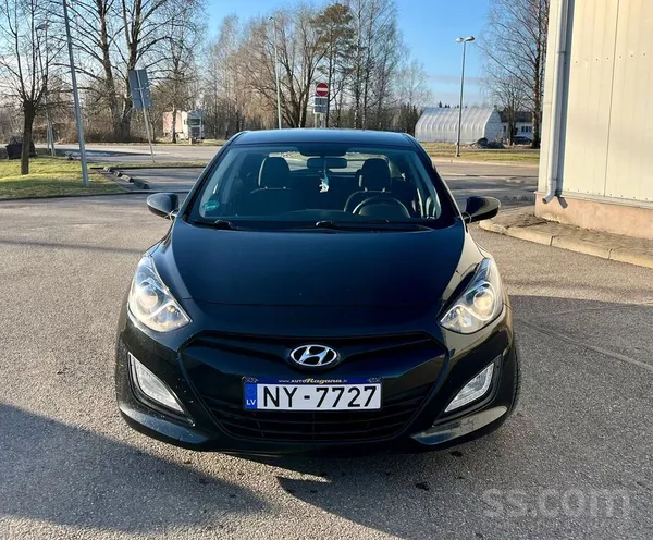 Hyundai Pārdodu uzticamu un ekonomisku Hyundai i30 ar dīze