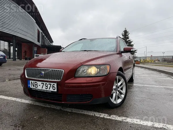 Volvo Продаю надежное Volvo V50 , 2.4 дизель (132 Kw) ,