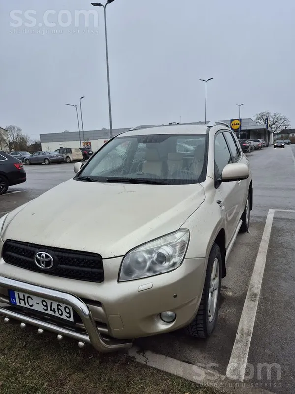 Pārdodu uzticamu un ekonomisku Toyota Rav4 labā tehniskā stāvoklī. 

Auto