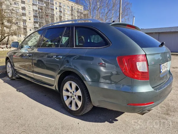 Skoda Pārdodu savu automašīnu teicamā stāvoklī. Mašīna i