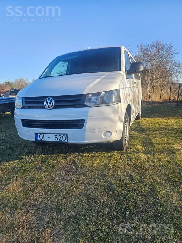 Volkswagen Pardodu t6 transporteri ar stikliem, registrets ka