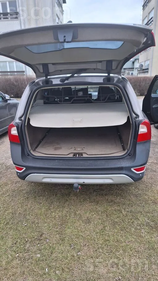 Volvo Pārdodu Volvo Xc70 ar labo 2.4 D5 dīzeļa dzinēju (