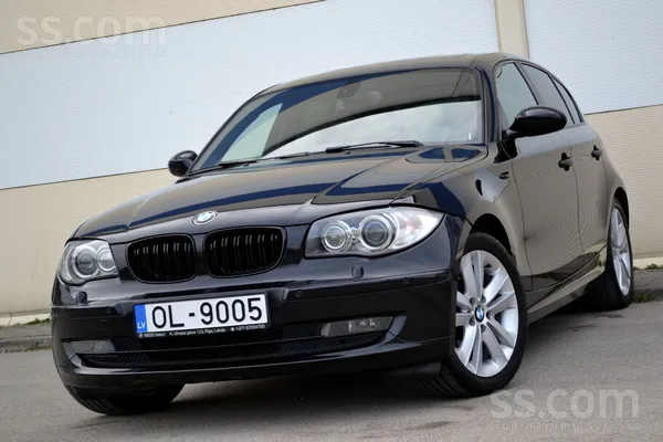 BMW BMW 118d 2.0d 143zs, servisa grāmatiņa. Oriģināls,