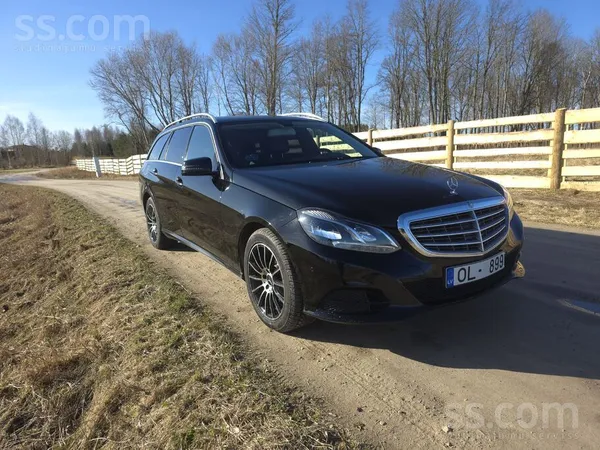 Mercedes Benz E300 Bluetec Hybrid. 
Auto ļoti labā tehniskā un vizuālā kārt