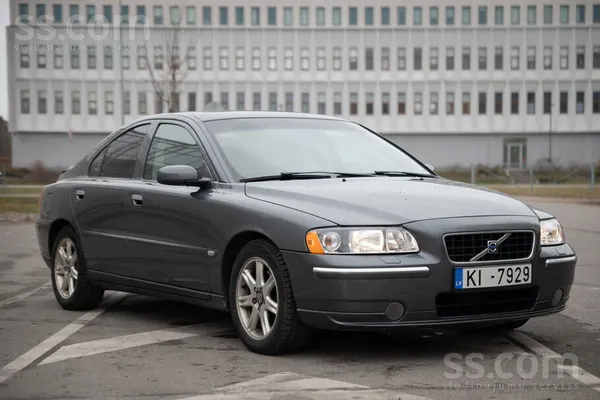Volvo Volvo S60, D5 2.4 120 kW, labā stāvoklī. Jaunas ri