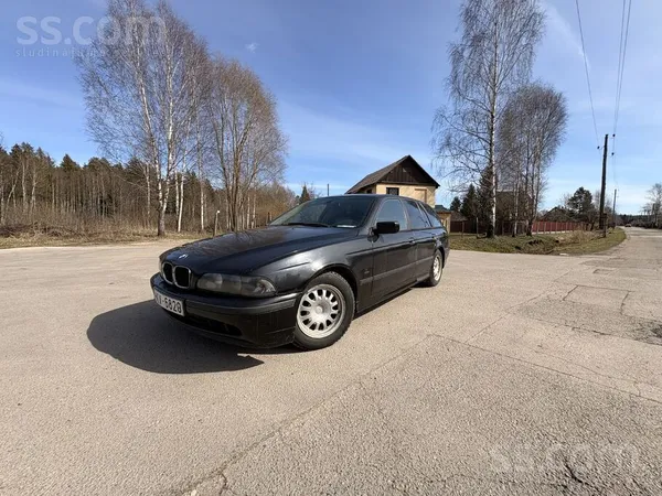 BMW Pardodas BMW e39 Touring 528i