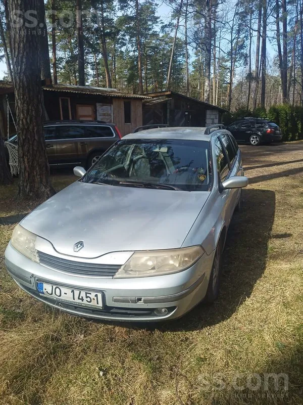 Renault Pardodu mašīnu, lietota darba vajadzibām. Manā ipa