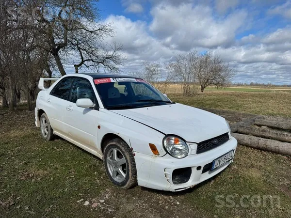 Subaru Bez TA. Lec, brauc, bremzē. Lūzusi priekšējā atspe