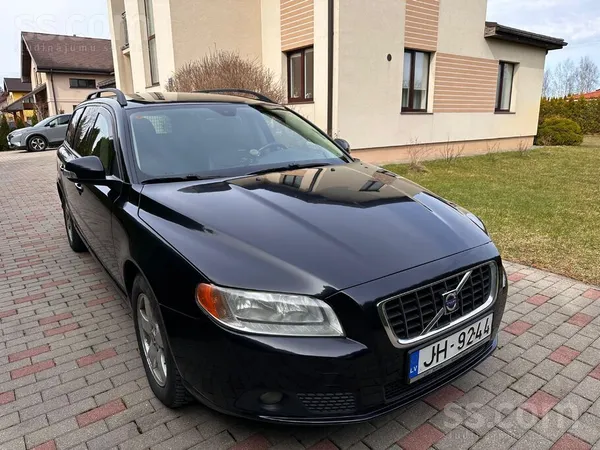 Volvo Pārdod uzticamu un koptu auto labā tehniskā un viz