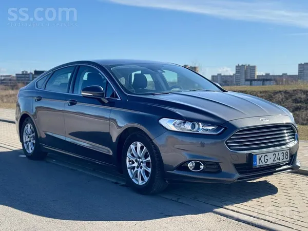 Pārdodu koptu un uzticamu Ford Mondeo. Automašīna ir teicamā tehniskā stāvok