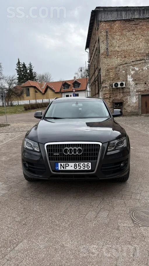 Audi Pārdod Audi Q5 2.0Tdi labā tehniskā un vizuālā stā