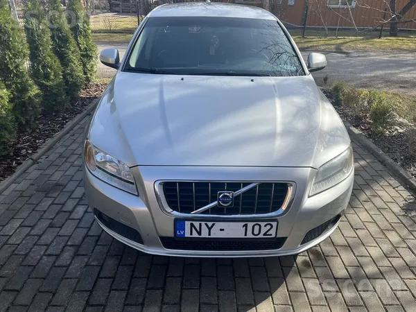 Volvo Pārdodu volvo v70 kopts un uzturēts visas cssd ska