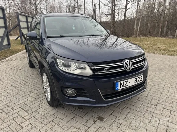 Volkswagen Pārdod Volkswagen Tiguan 4x4 4motion R-Line, 2.0 1