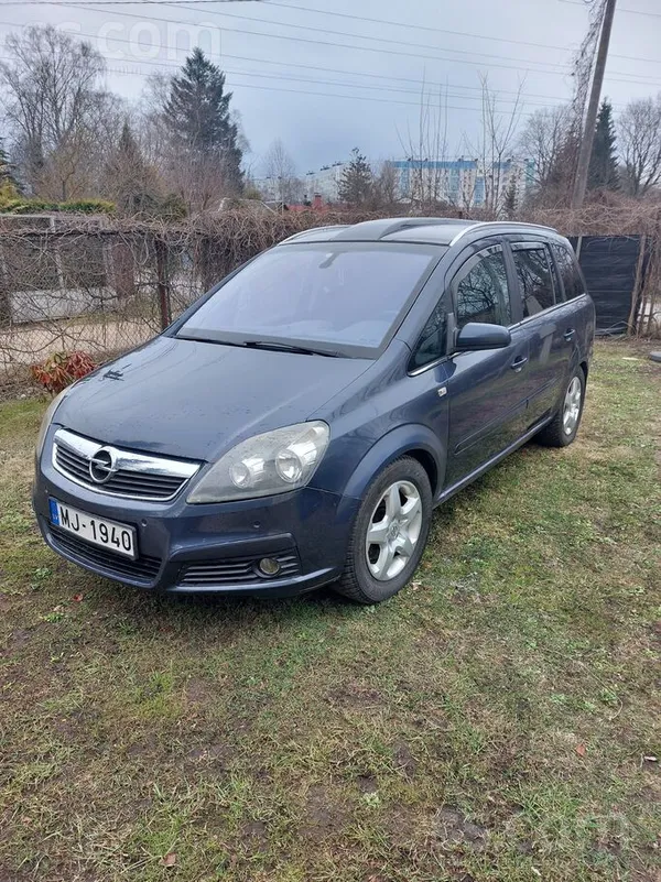 Opel Svaiga TA. Nesapuvusi Zafira B ar manuālās kārbas