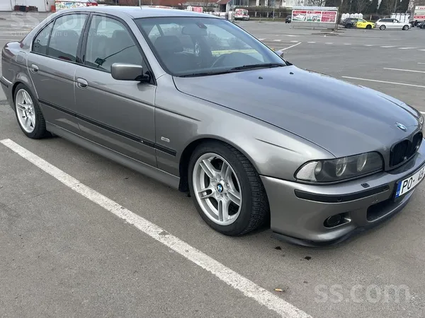 BMW Pārdodu BMW. Vasaras auto, ziemu nav redzējis. Bez