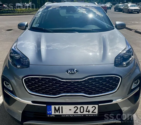 KIA Pārdodu teicamu Kia Sportage. Pirkts jauns un apka