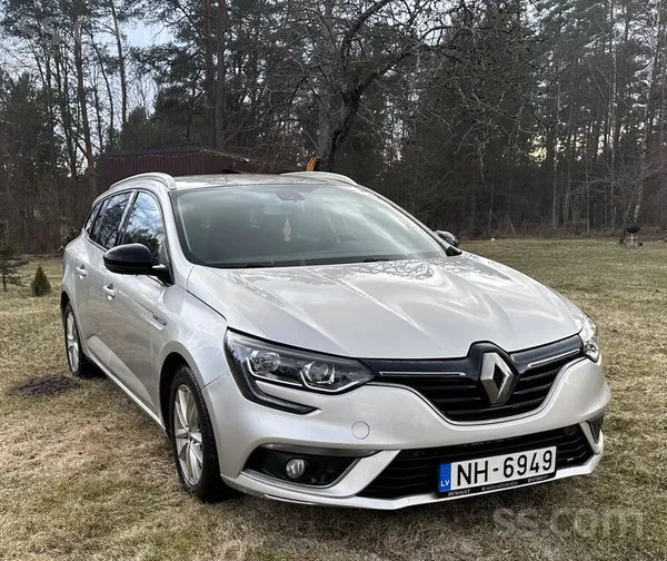 Renault Pārdodas ekonomisks un dinamisks auto. Jauns pirkt