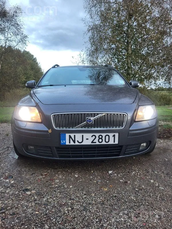 Volvo Pārdodu koptu Volvo V50 ar 1.6d 80kw dzinēju , aut