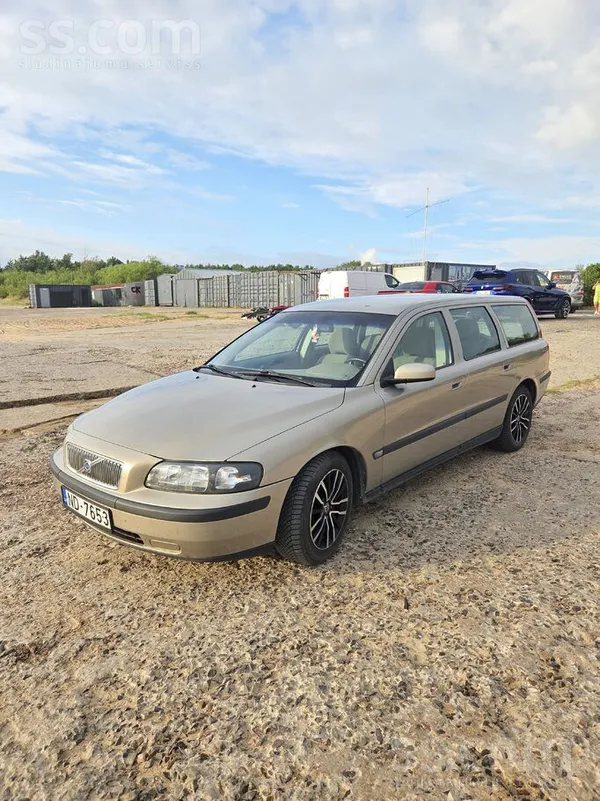 Volvo Auto visas siksnas mainītas 30 tūkstoši km atpakaļ