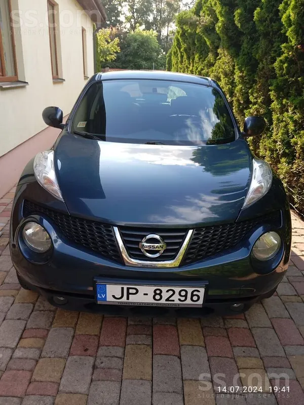 Nissan 2014 год, 1.6 бензин/газ, автомат, зелёный металли