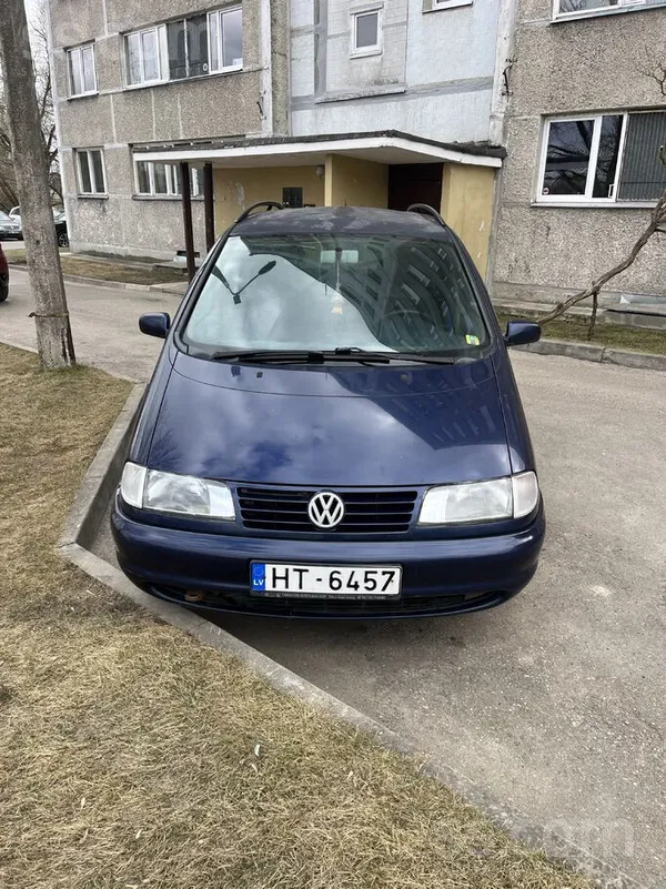 Volkswagen Продается VW Sharan 1.9 дизель