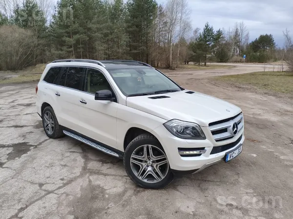 Mercedes Pärdodu GL 350, pilna komplektàcija, mašìna labà s