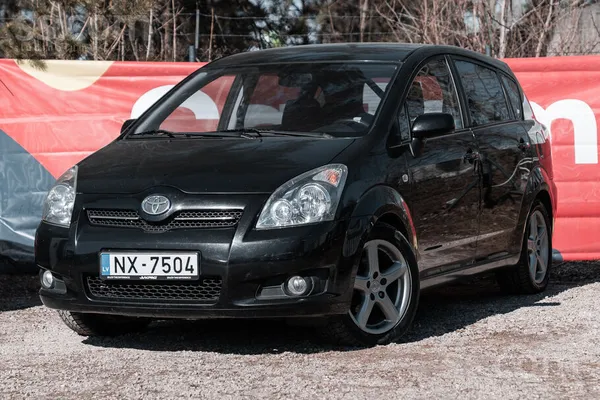 Pārdod Toyota Corolla Verso 2008.gada, 2.2d. 130kw. Manuāla ātrumkārba. 7 vi