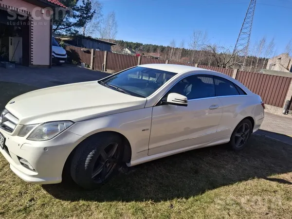 Mercedes Benz E350, 2010. gads. 3.0l dīzelis, automāts. 

Aprīkokjums un ī