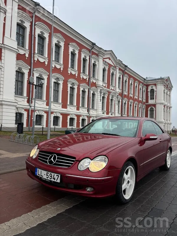 Mercedes Pārdodu izskatīgu un uzticamu auto. Mašīna labā st