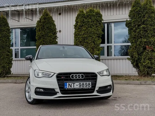 Audi Автомобиль в хорошем техническом и визуальном сост