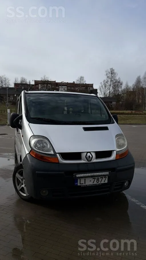 Renault Komplektā ziemas riepas. Cena runājama.