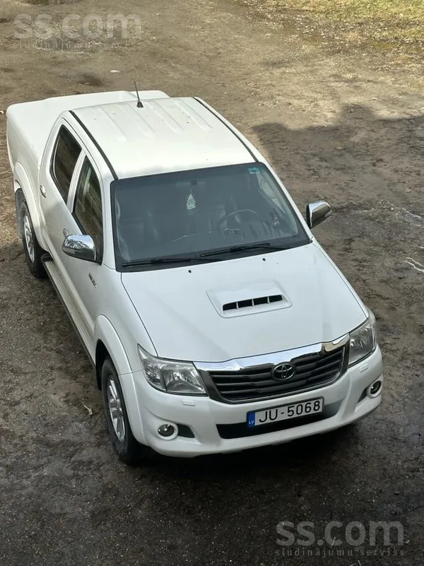 Toyota Pārdodu auto tehniski labā stāvoklī, salons tīrs, 