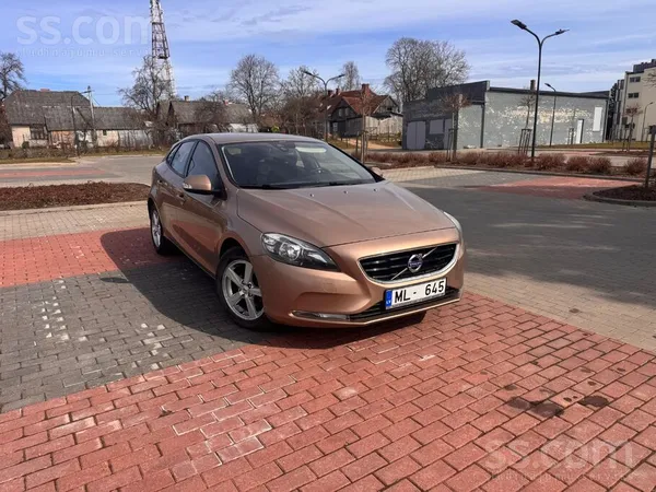 Volvo Pārdod Volvo V40 ar 1.6D 84kW D2 dzinēju. Auto teh