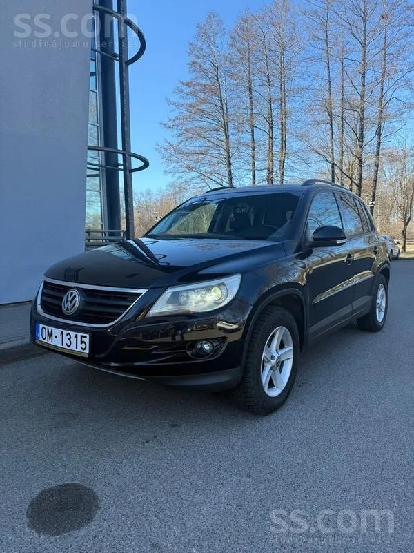 Volkswagen 5900€