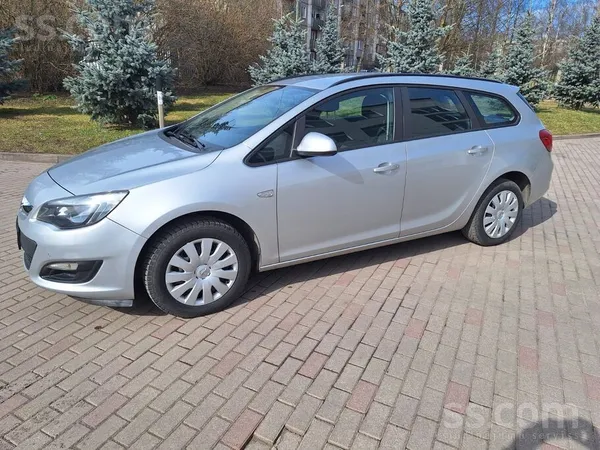 Opel Pārdod auto, labā tehniskā un vizuālā stāvoklī, La