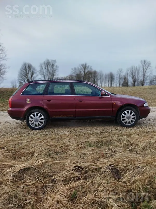 Audi Pārdodu Audi A-4 avant 2, 5dizelis 1998 gada unive