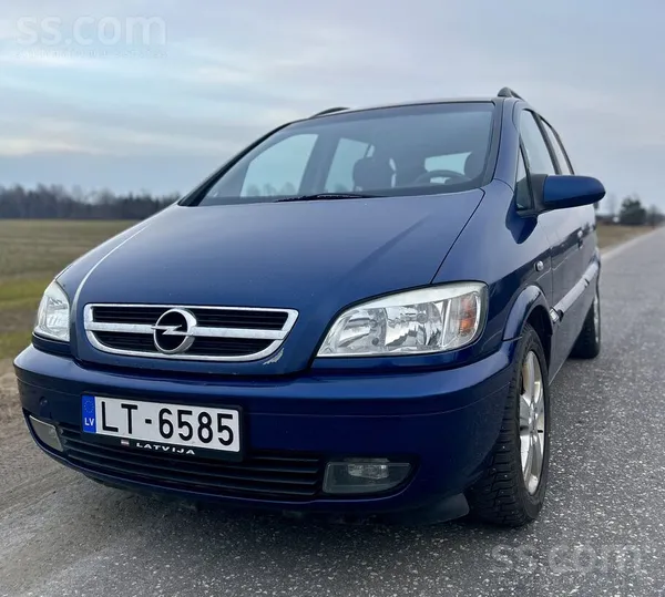 Opel Pārdodu 2004. gada Opel Zafira. 7-vietas, 2.2 dīze