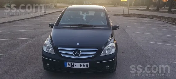 Pārdod Mersīti. Viss darba kārtībā. Rūsas nav. Ekonomisks.
