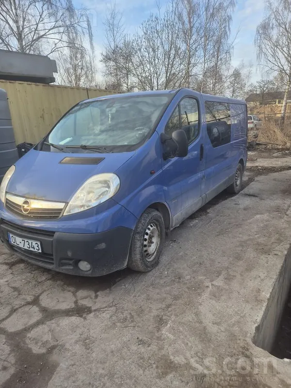 Opel Pārdodu Opel Vivaro ar garo bāzi. Lec, rūc brauc, 