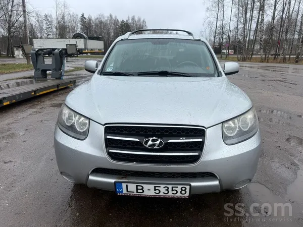 Hyundai Tirgoju hyndai santa fe 2.2 dizelis ruc un brauc v