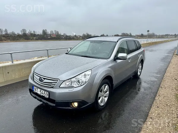 Subaru Pārdodas uzticams un ietilpīgs auto. 2.5 benzins/g