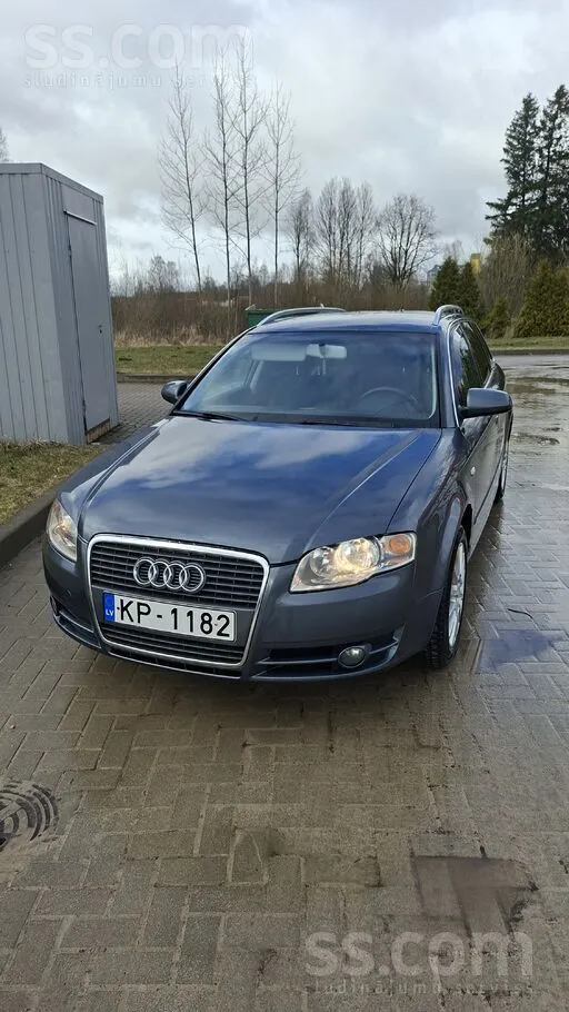 Audi Labs, kopts auto. Ar savu 20 gadu nolietojumu. Vie