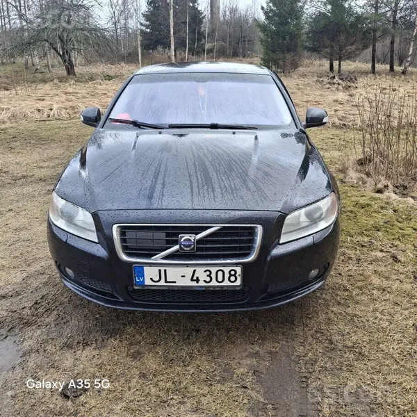 Volvo Pārdodu labu volvo tiko izieta tehniskā apskate. i