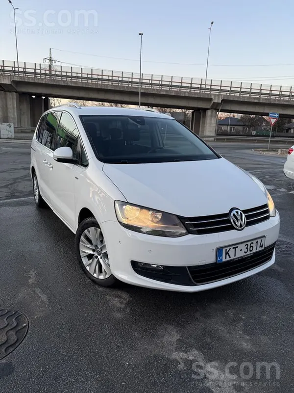 Volkswagen Pārdodu ietilpīgu un ekonomisku VW Sharan (2014) –