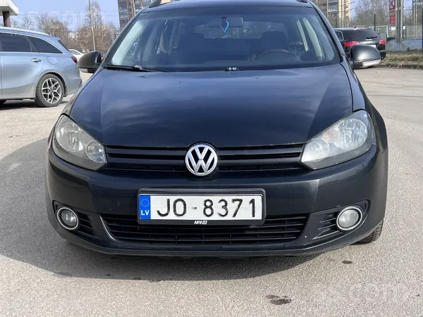 Volkswagen 1.6 тди чип, на задних крыльях есть ржавчина, поро