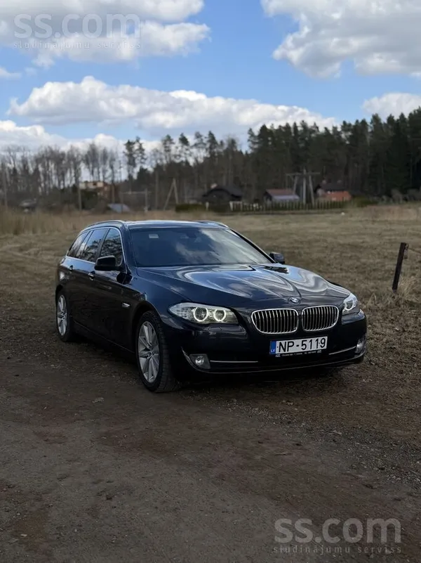 BMW BMW 525d F11 2012