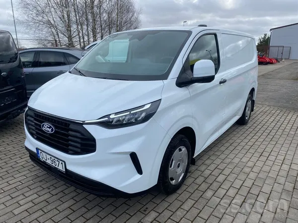 Ford Transit Custom 2.0 Ecoblue (81kW, 110Zs). Pilnā masa 2825Kg. Latvijā na