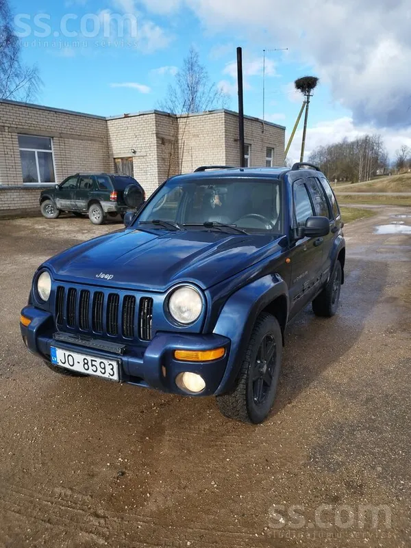 Jeep Jauna tehniskā apskate. Tehniski labs auto.