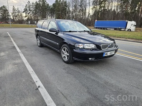Pārdodu auto.