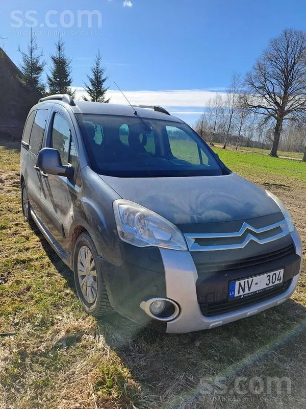 Citroen В хорошем состоянии, до последнего дня использовал